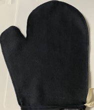 Load image into Gallery viewer, Plaid Polishing Mitt