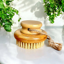 Load image into Gallery viewer, Bamboo Body Dry Brush | Faire Market Bestseller