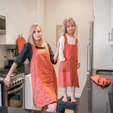 Linen Pinafore ( Japanese Apron): Clay / One Size ( US 14 and up or for oversized/loose look)