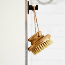 Load image into Gallery viewer, Bamboo Body Dry Brush | Faire Market Bestseller