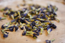 Load image into Gallery viewer, Butterfly Pea Flower Tea