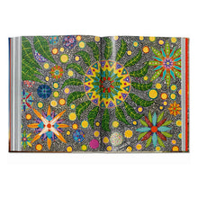 Load image into Gallery viewer, Plant Magick. The Library of Esoterica (English)