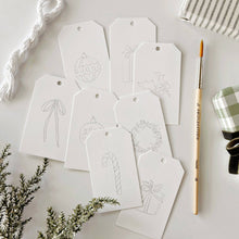 Load image into Gallery viewer, Classic christmas paintable gift tags