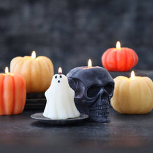 Load image into Gallery viewer, Sculpted Skull Candle – 100% Beeswax – Black - Handcrafted